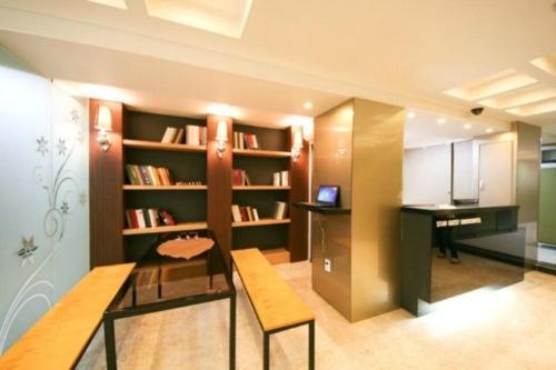 Star Guest House Seoul Exterior photo