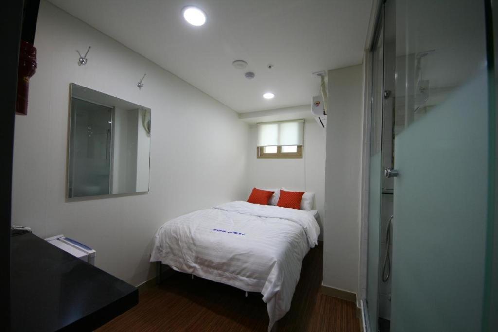 Star Guest House Seoul Exterior photo
