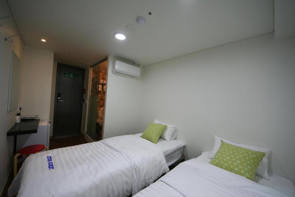Star Guest House Seoul Exterior photo