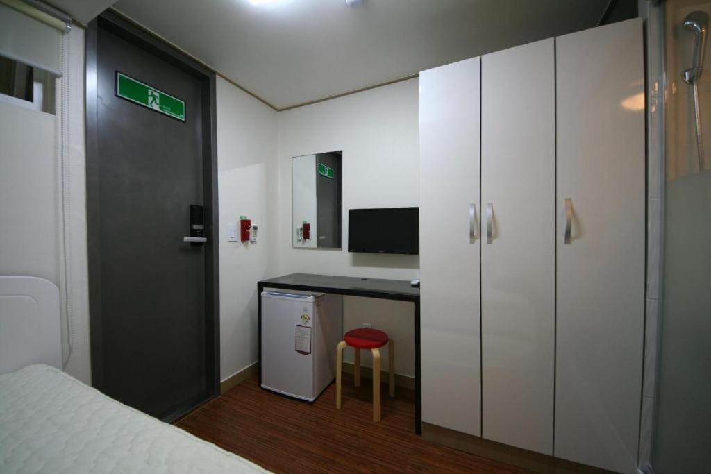 Star Guest House Seoul Exterior photo